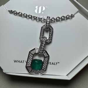 ✨ Lush Luxe Life Necklace ✨
By Bomb Party 💎